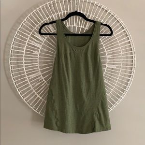 Lululemon tank